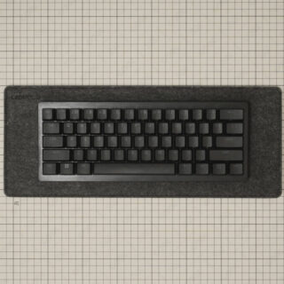 価格、サイズ、質感など、あらゆる面で高品質なキーボードラグ LEOPOLD