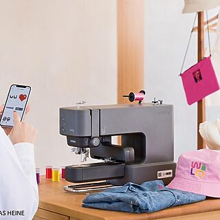 ブラザー、スマホ連携の家庭用刺しゅう専用機「SKiTCH PP1」を7月発売