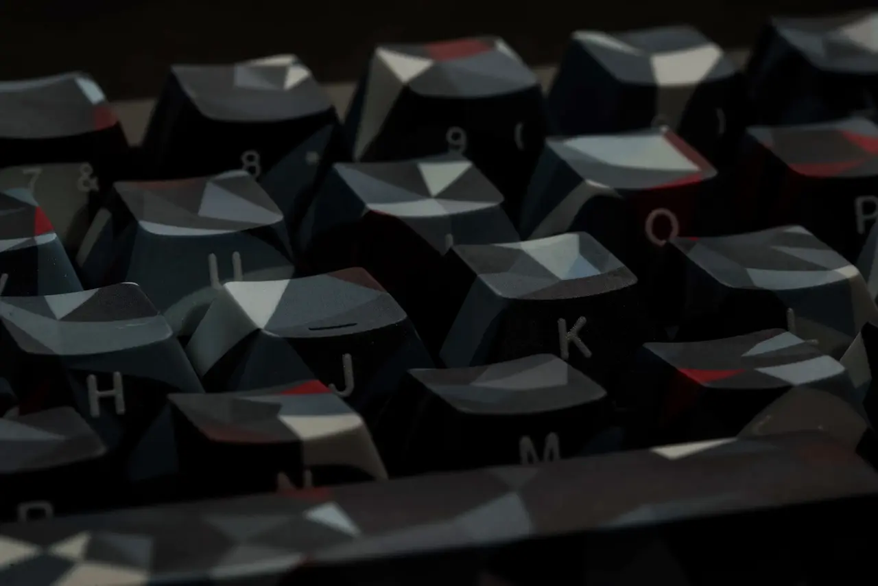 HYPESHOPがプロゲーマーTakeJ監修のカスタムキーボードを発売 – Gear